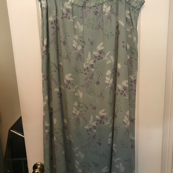 Designs Women Sage Floral Skirt - 22/24 - Picture 2 of 3